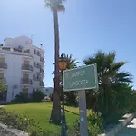Estudio 2 Personas Con Piscina En