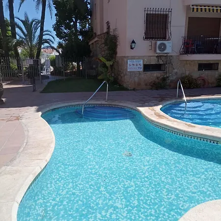 Estudio 2 Personas Con Piscina En Apartment