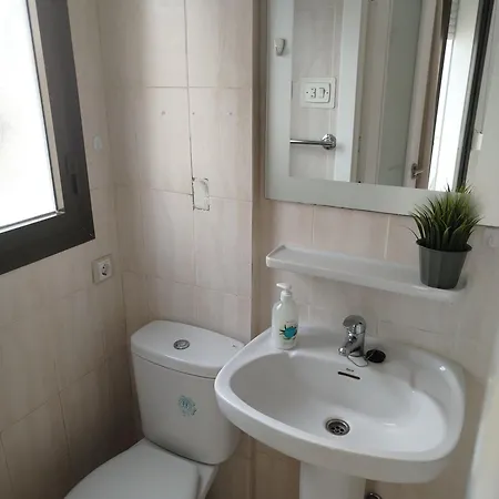 Estudio 2 Personas Con Piscina En דירה דניה