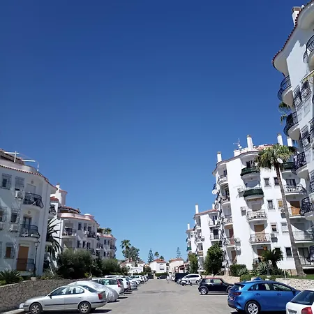 Estudio 2 Personas Con Piscina En 아파트 *